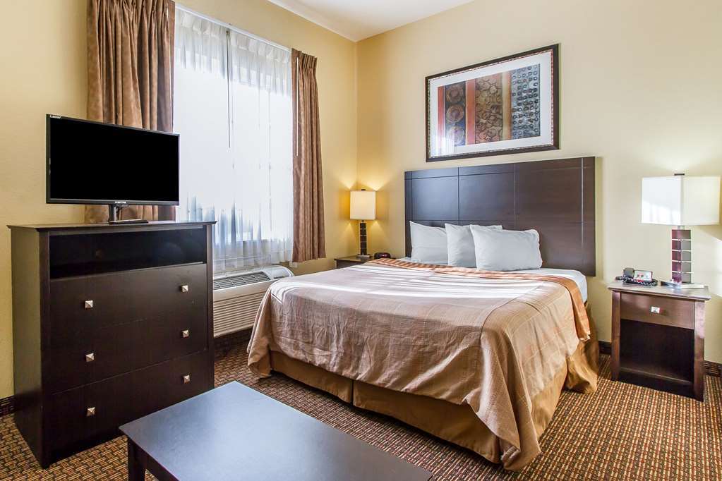 Comfort Suites Clarksville Oda fotoğraf
