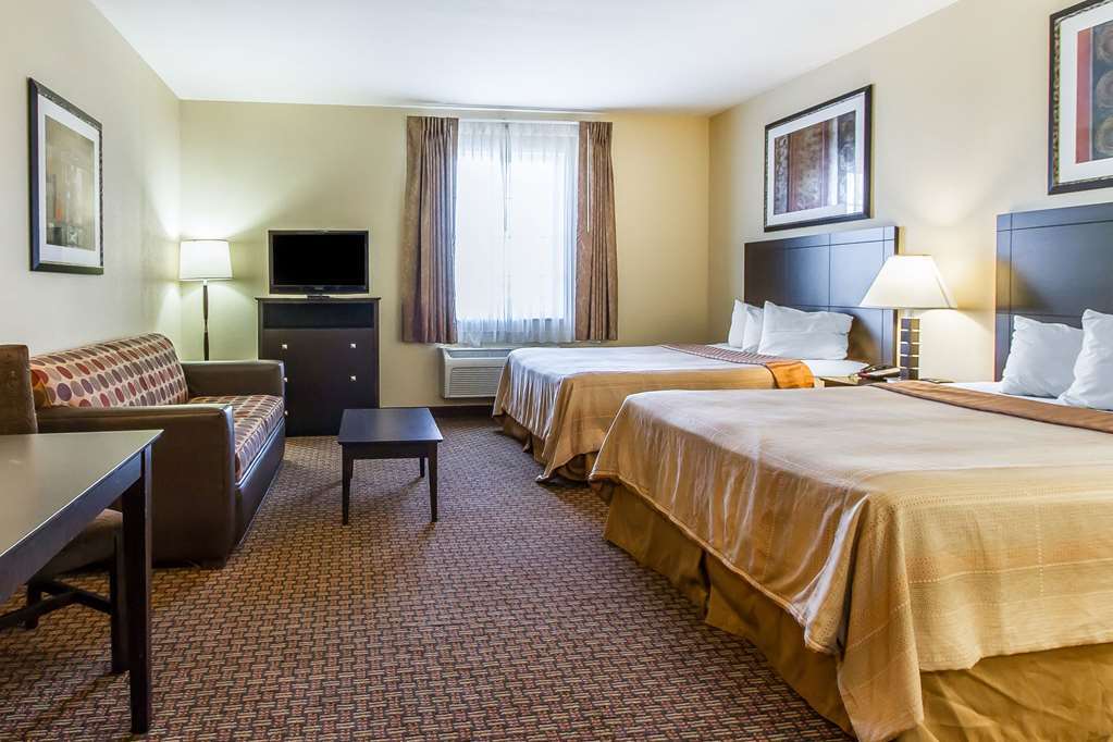 Comfort Suites Clarksville Oda fotoğraf